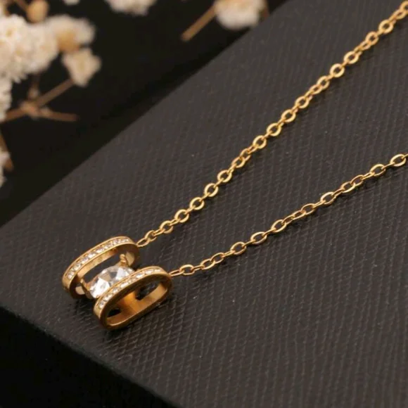 New Elegant Gold Necklace Stainless Steel with Crystal Pendant - Picture 2 of 8